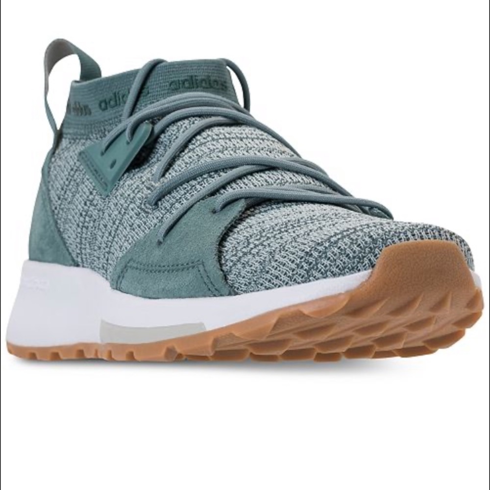 NWT Adidas Quesa